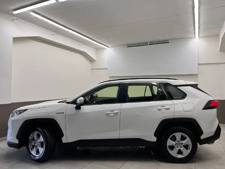 Left hand drive TOYOTA RAV 4 2.5 HV (218CV) E-CVT 2WD Business